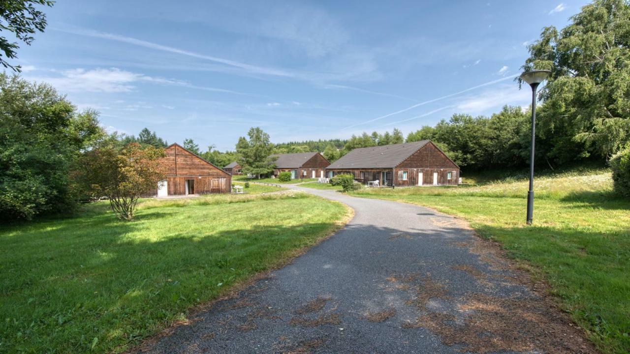 Vacanceole - Residence Le Domaine Du Bosquet Égletons Exteriér fotografie